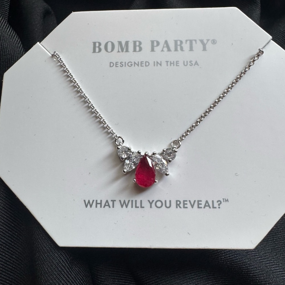 Bomb party Red Necklace